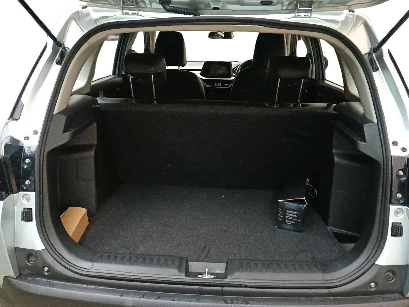 2024 Maruti BREZZA VXI, Petrol, Manual, 22,012 km, exterior