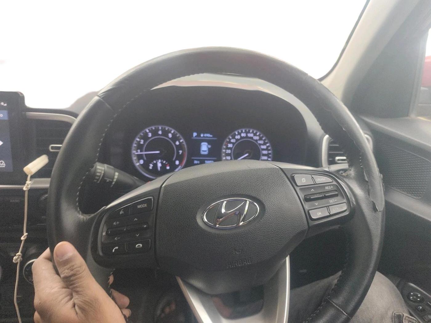 2019 Hyundai VENUE SX PLUS 1.0 TURBO DCT, Petrol, Automatic, 54,858 km, interior