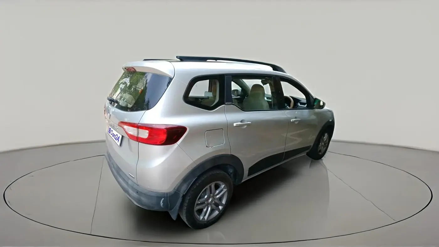 2020 Renault TRIBER RXZ, Petrol, Manual, 76,967 km, exterior