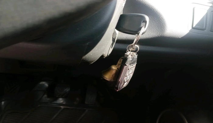 2010 Maruti Swift VXI, Petrol, Manual, 99,906 km, interior