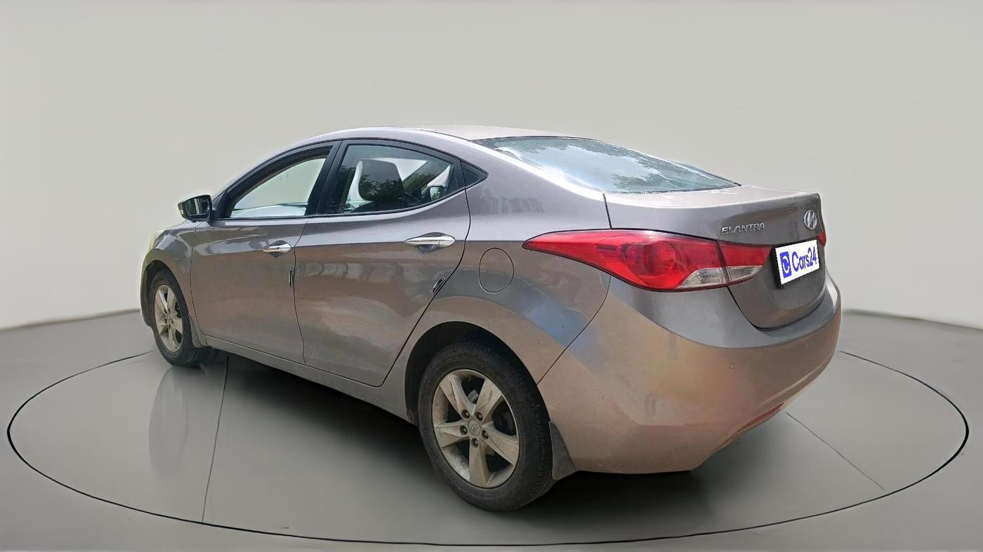 2013 Hyundai New Elantra 1.8 SX MT VTVT, Petrol, Manual, 1,25,718 km, exterior