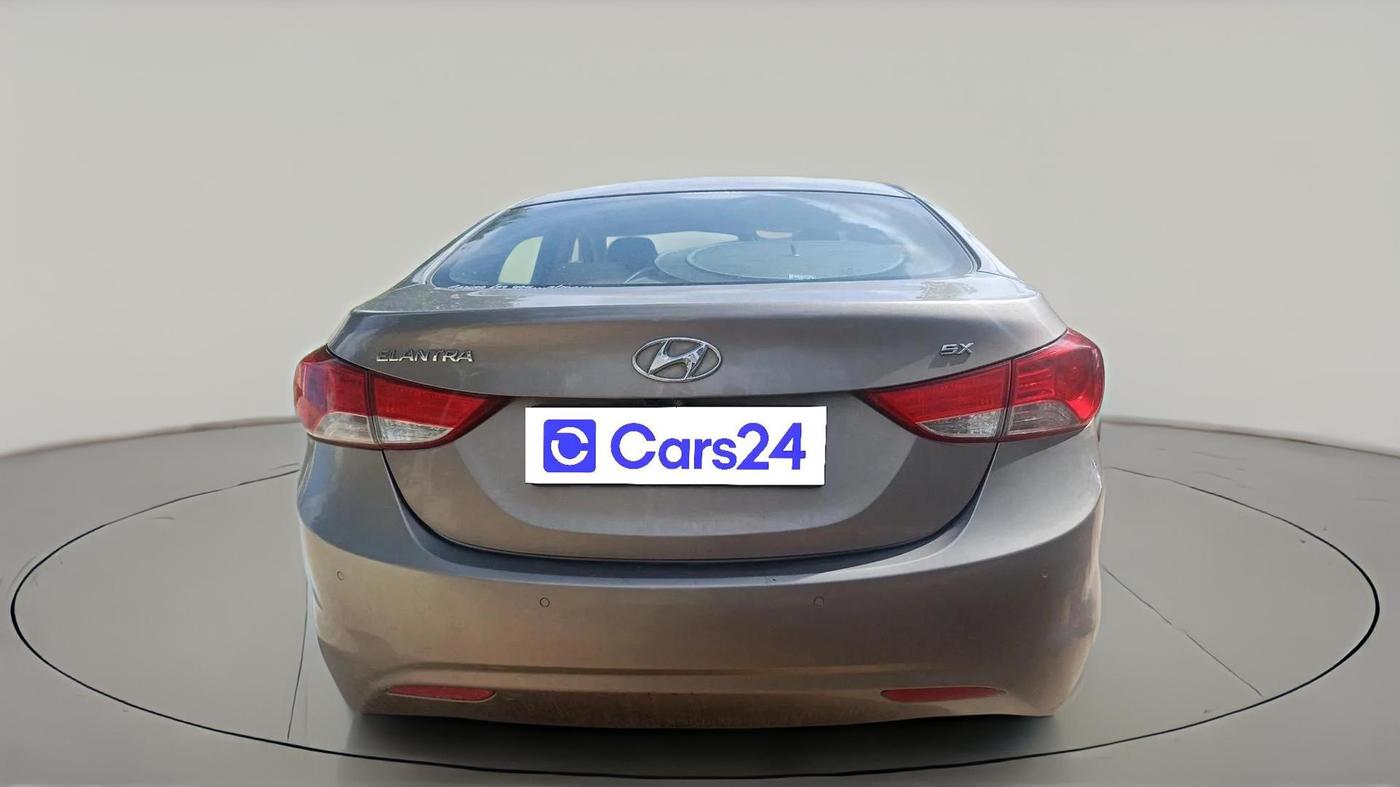 2013 Hyundai New Elantra 1.8 SX MT VTVT, Petrol, Manual, 1,25,718 km, exterior