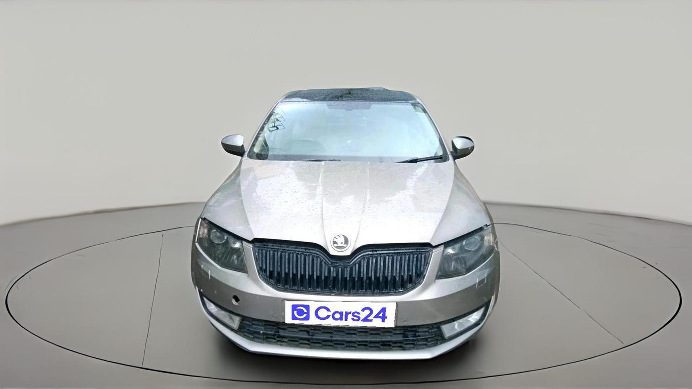 2015 Skoda Octavia ELEGANCE 2.0 TDI AT, Diesel, Automatic, 1,53,372 km, exterior