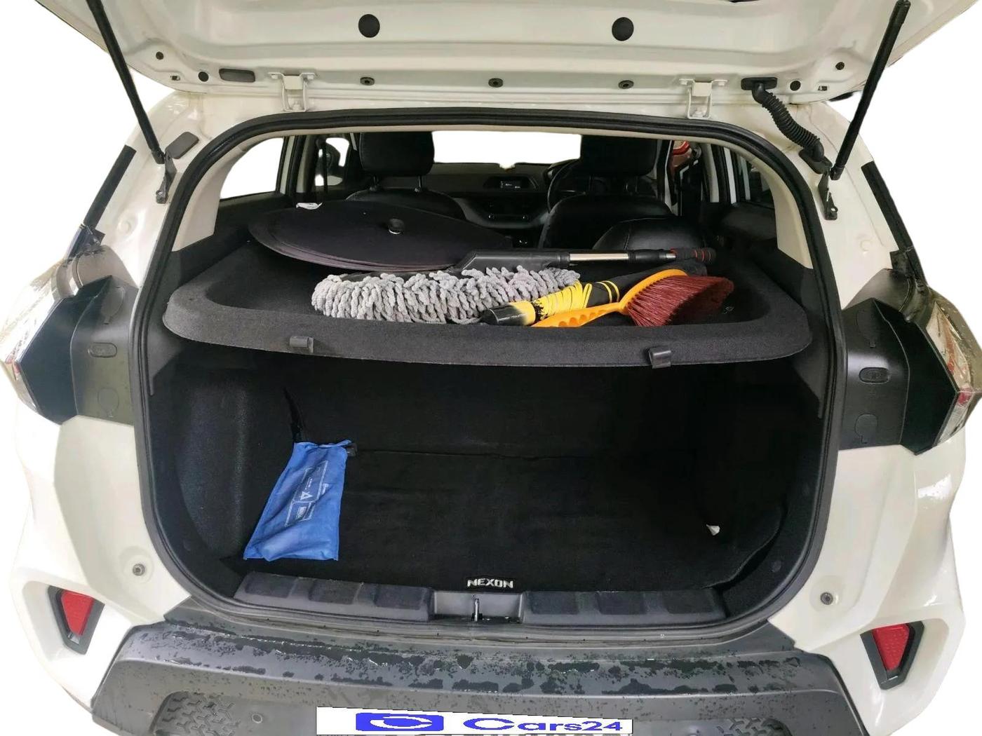 2022 Tata NEXON XM SUNROOF DIESEL, Diesel, Manual, 15,401 km, exterior