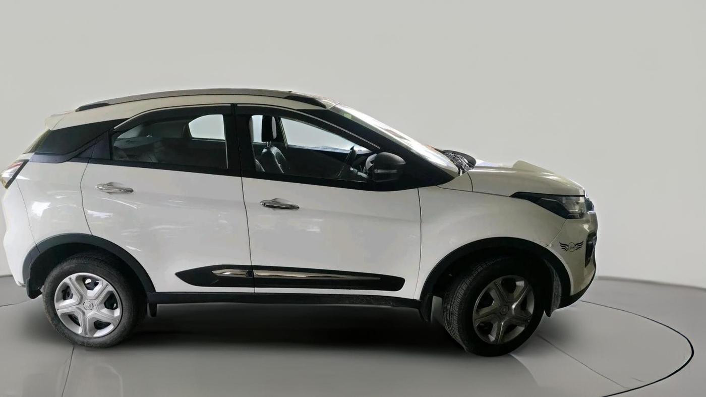 2022 Tata NEXON XM SUNROOF DIESEL, Diesel, Manual, 15,401 km, exterior