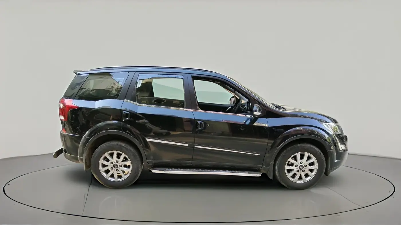 2019 Mahindra XUV500 W9 AT, Diesel, Automatic, 53,106 km, exterior