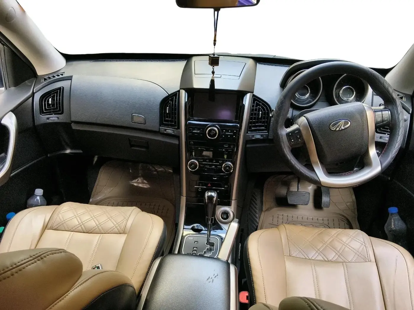 2019 Mahindra XUV500 W9 AT, Diesel, Automatic, 53,106 km, interior