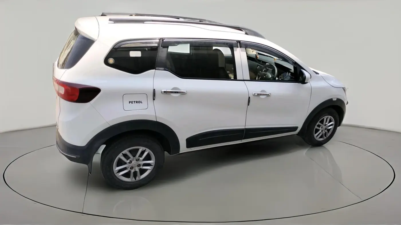 2020 Renault TRIBER RXL AMT, Petrol, Automatic, 33,995 km, exterior