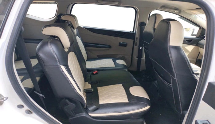 2020 Renault TRIBER RXL AMT, Petrol, Automatic, 33,995 km, interior