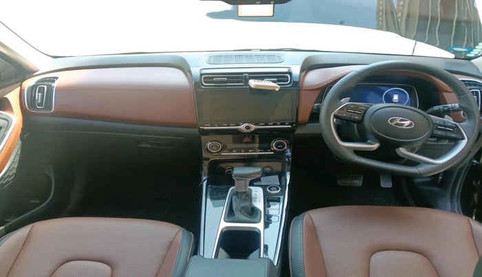 2023 Hyundai ALCAZAR PLATINUM (O) 7STR 1.5 AT, Petrol, Automatic, 17,076 km, interior