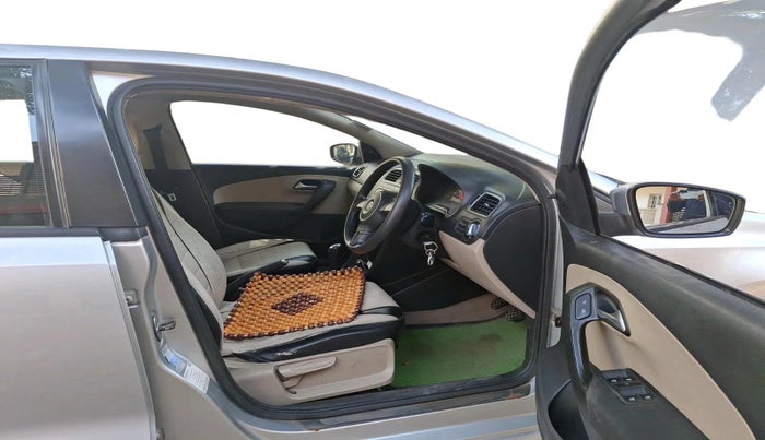 2010 Volkswagen Polo HIGHLINE1.2L, Petrol, Manual, 90,751 km, interior