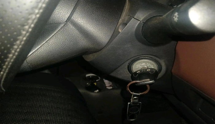 2012 Renault Pulse RXL DIESEL, Diesel, Manual, 62,432 km, interior