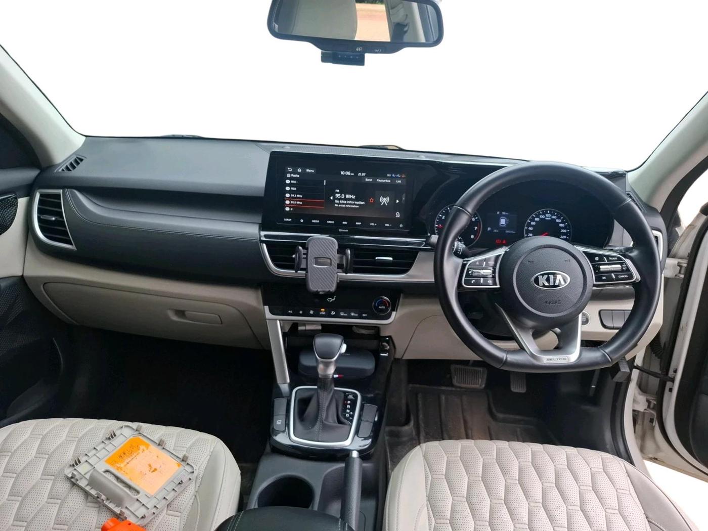 2020 KIA SELTOS HTX IVT 1.5 PETROL, Petrol, Automatic, 54,510 km, interior