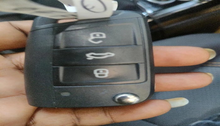 2022 Skoda KUSHAQ STYLE 1.0L TSI AT (6 AIRBAGS), Petrol, Automatic, 21,662 km, interior