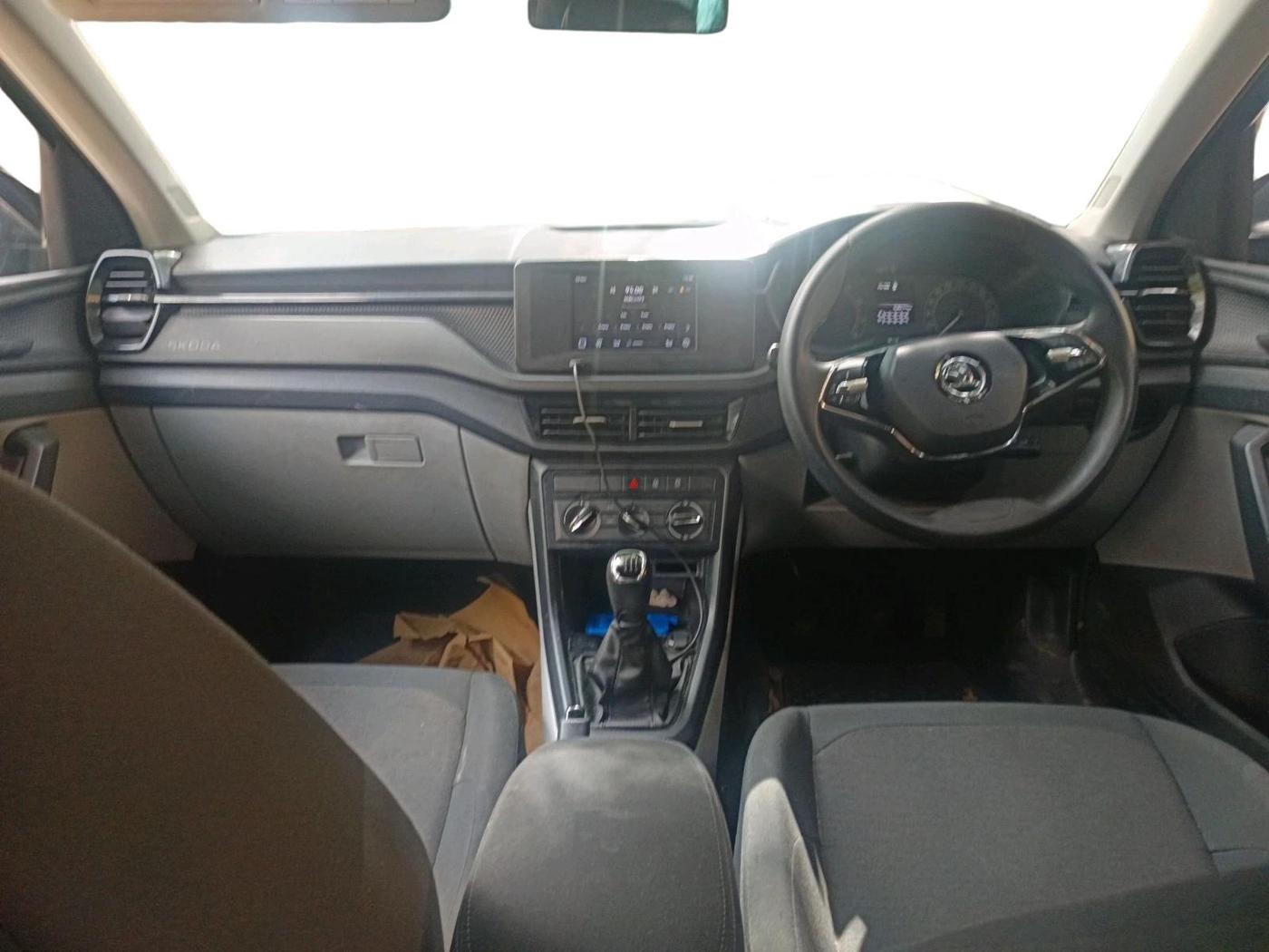 2021 Skoda KUSHAQ ACTIVE 1.0L TSI MT, Petrol, Manual, 53,577 km, interior