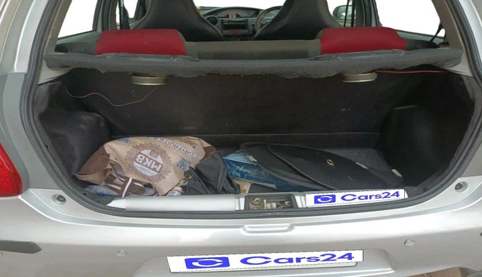 2012 Toyota Etios Liva G, Petrol, Manual, 76,837 km, exterior