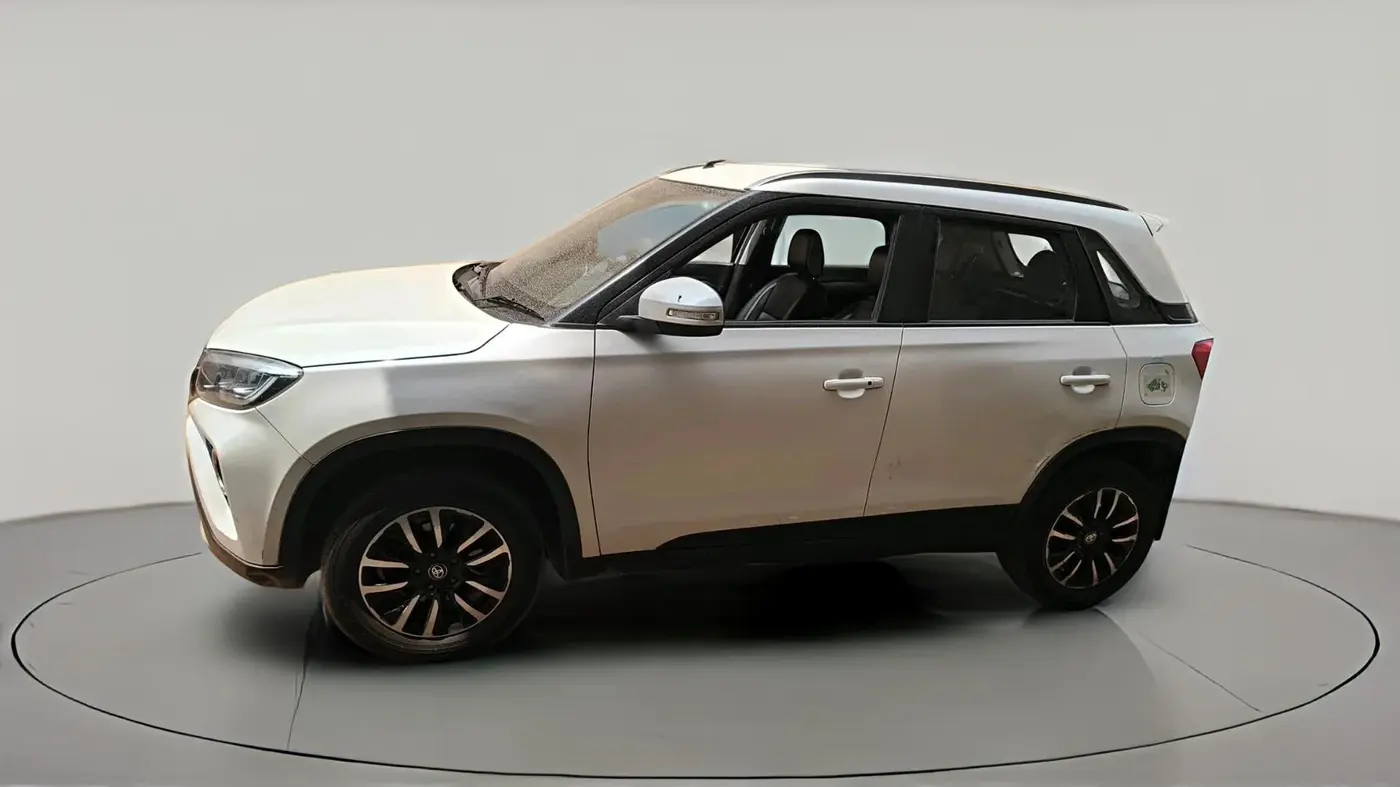 2021 Toyota URBAN CRUISER PREMIUM GRADE MT, Petrol, Manual, 1,01,792 km, exterior