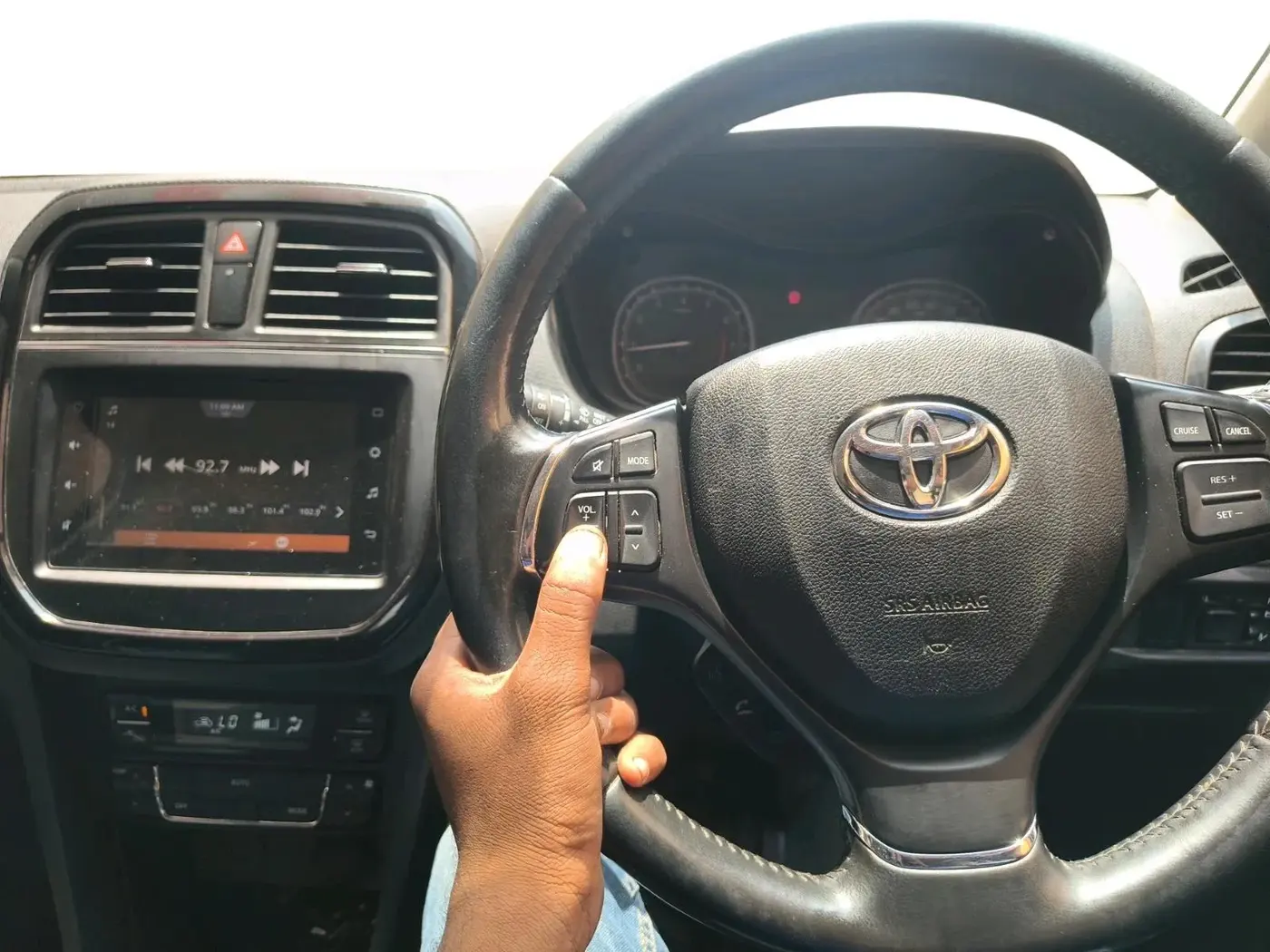 2021 Toyota URBAN CRUISER PREMIUM GRADE MT, Petrol, Manual, 1,01,792 km, interior