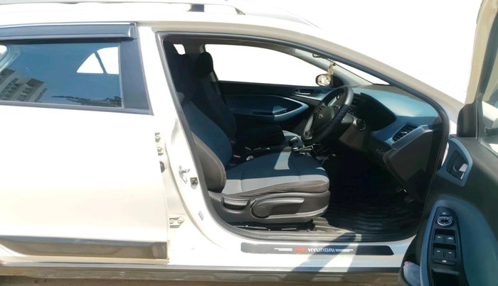 2015 Hyundai i20 Active 1.4 SX, Diesel, Manual, 92,521 km, interior