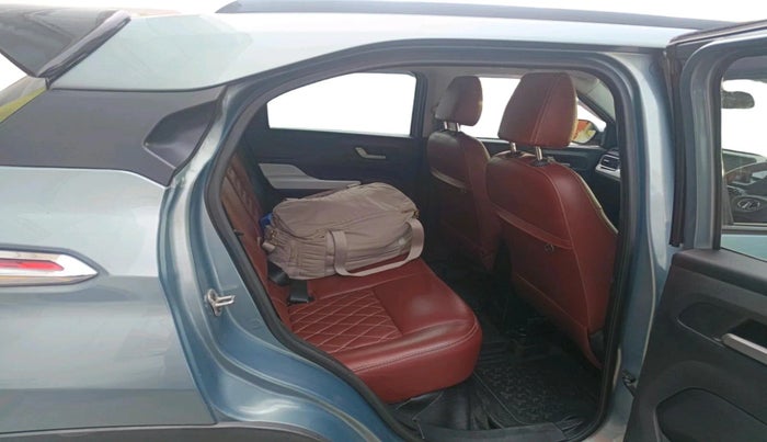 2023 Tata PUNCH CREATIVE  MT, Petrol, Manual, 15,907 km, interior