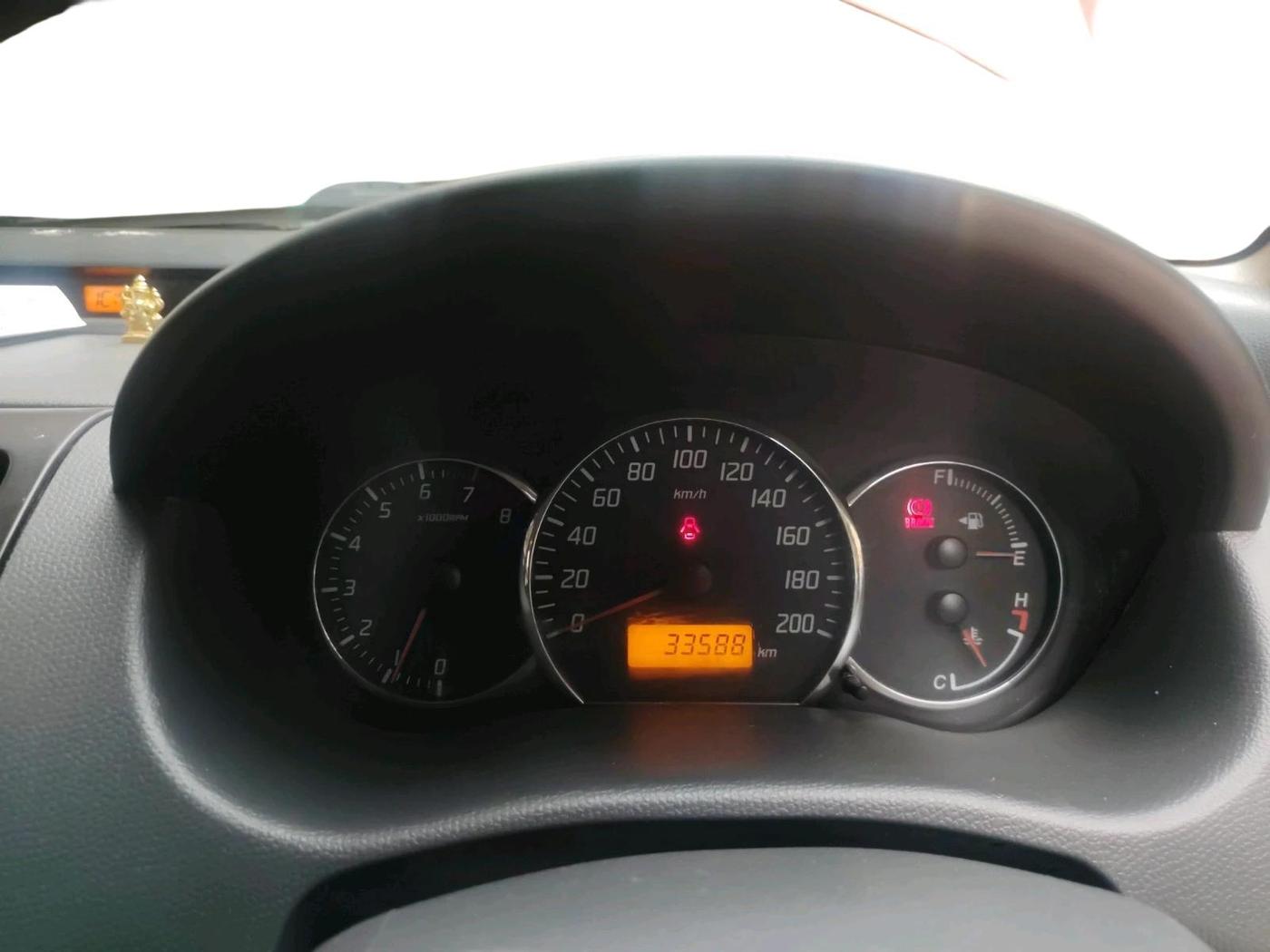 2011 Maruti Swift VXI, Petrol, Manual, 33,588 km, interior