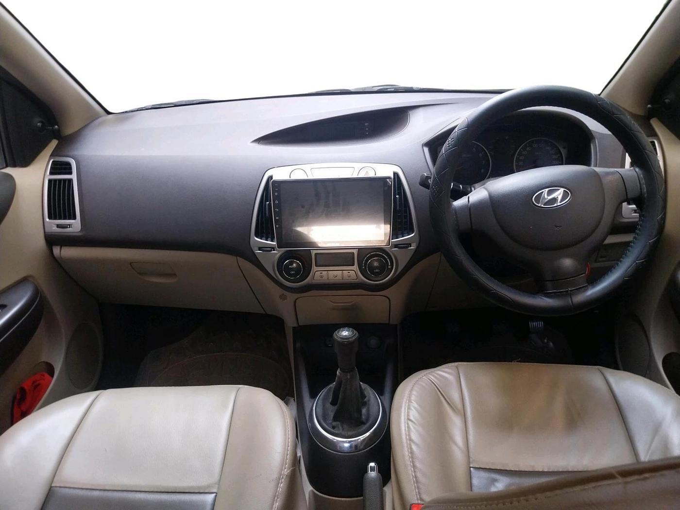 2011 Hyundai i20 MAGNA (O) 1.2, Petrol, Manual, 50,757 km, interior