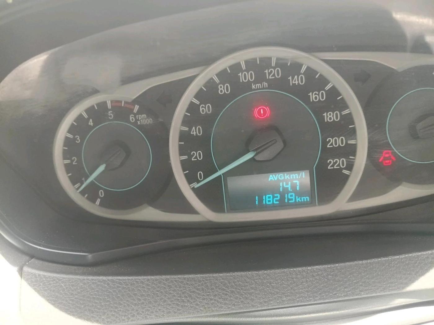 2015 Ford New Figo TITANIUM1.5 DIESEL, Diesel, Manual, 1,18,219 km, interior