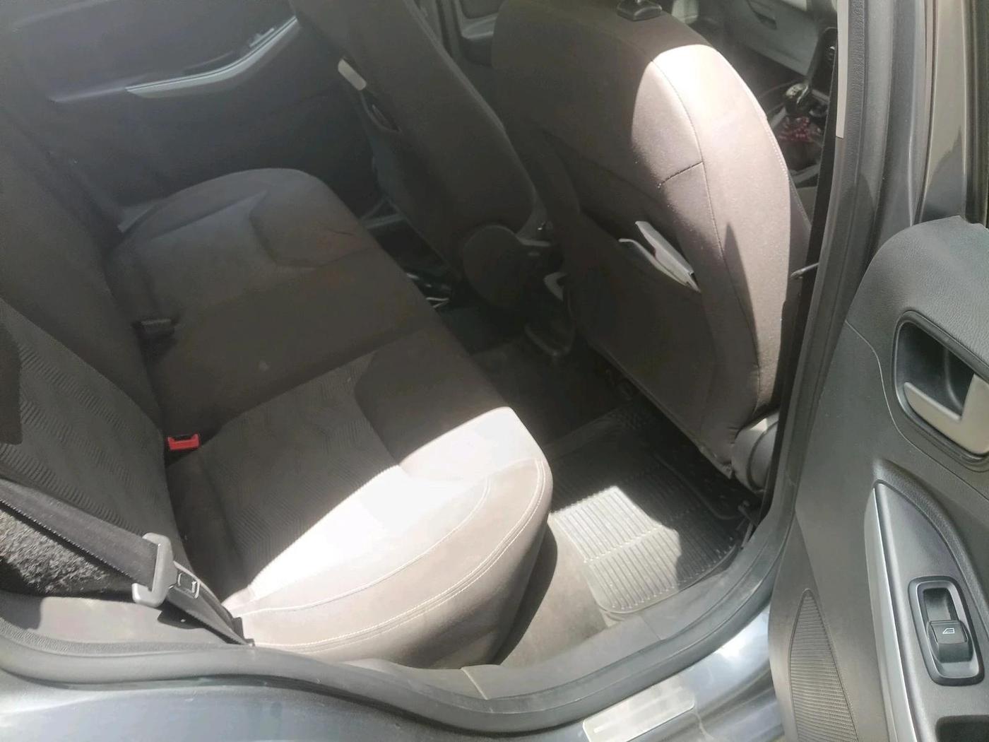 2015 Ford New Figo TITANIUM1.5 DIESEL, Diesel, Manual, 1,18,219 km, interior