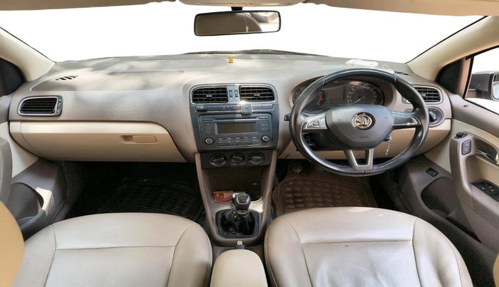 2016 Skoda Rapid AMBITION 1.6 MPI MT, Petrol, Manual, 59,932 km, interior