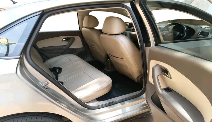 2016 Skoda Rapid AMBITION 1.6 MPI MT, Petrol, Manual, 59,932 km, interior