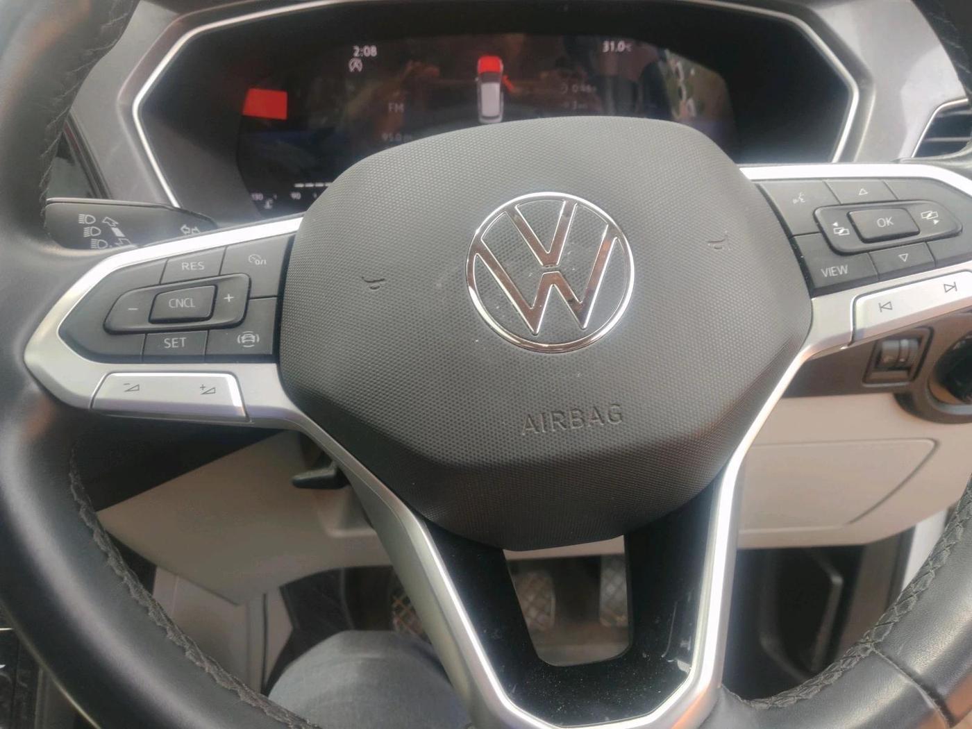 2022 Volkswagen TAIGUN TOPLINE 1.0 TSI MT, Petrol, Manual, 21,074 km, interior