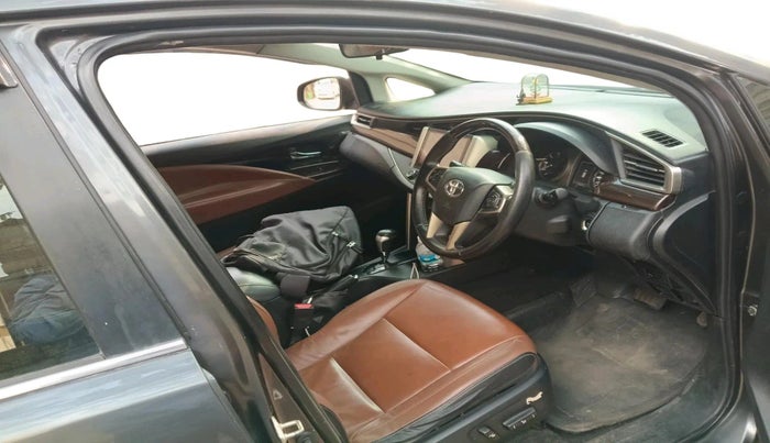 2017 Toyota Innova Crysta 2.8 ZX AT 7 STR, Diesel, Automatic, 1,10,691 km, interior