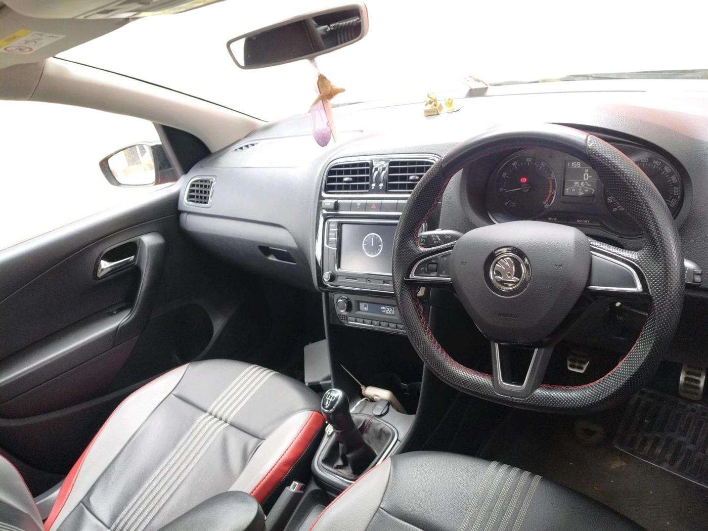 2019 Skoda Rapid STYLE 1.6 MPI, Petrol, Manual, 35,167 km, interior