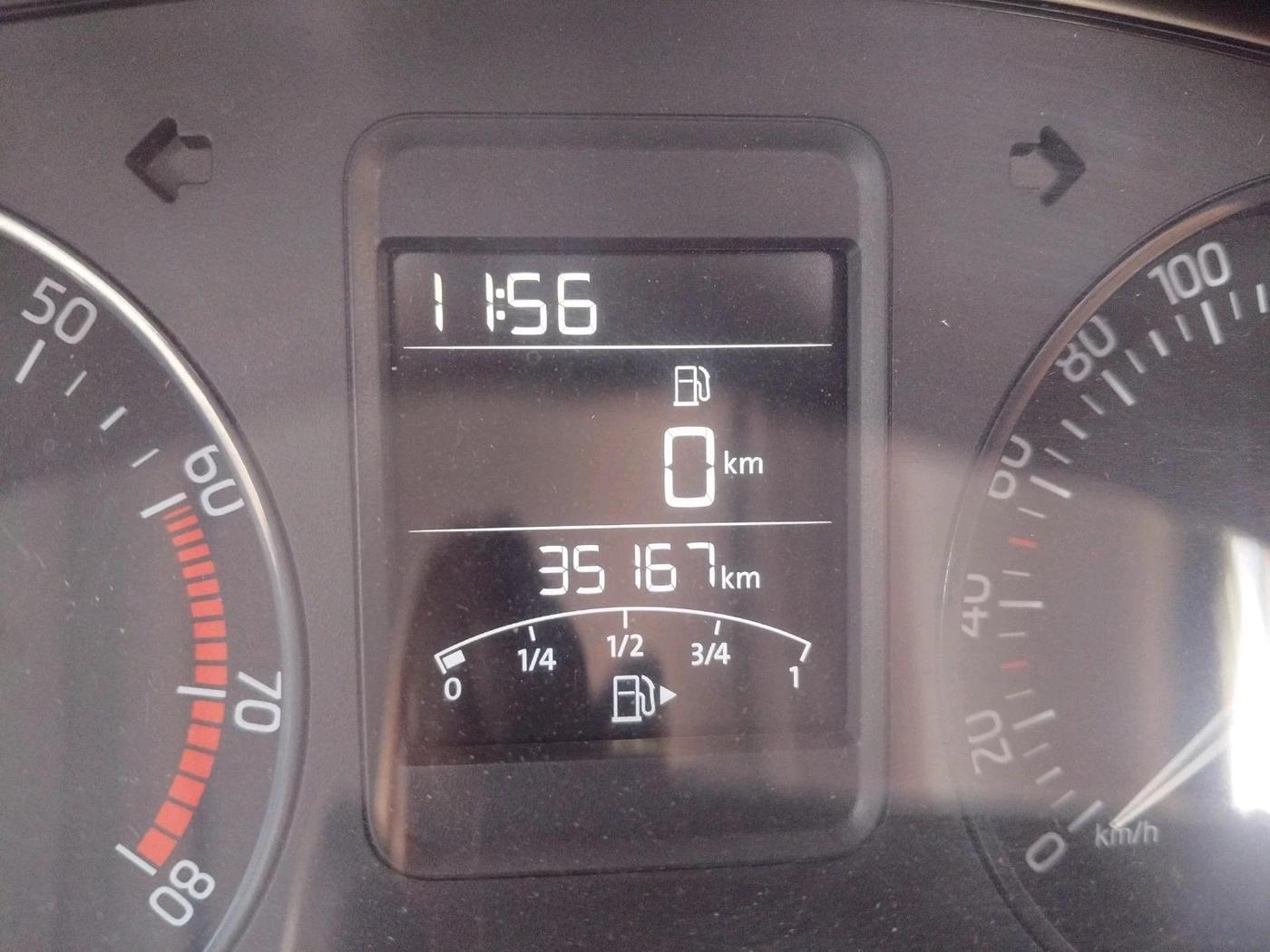 2019 Skoda Rapid STYLE 1.6 MPI, Petrol, Manual, 35,167 km, interior