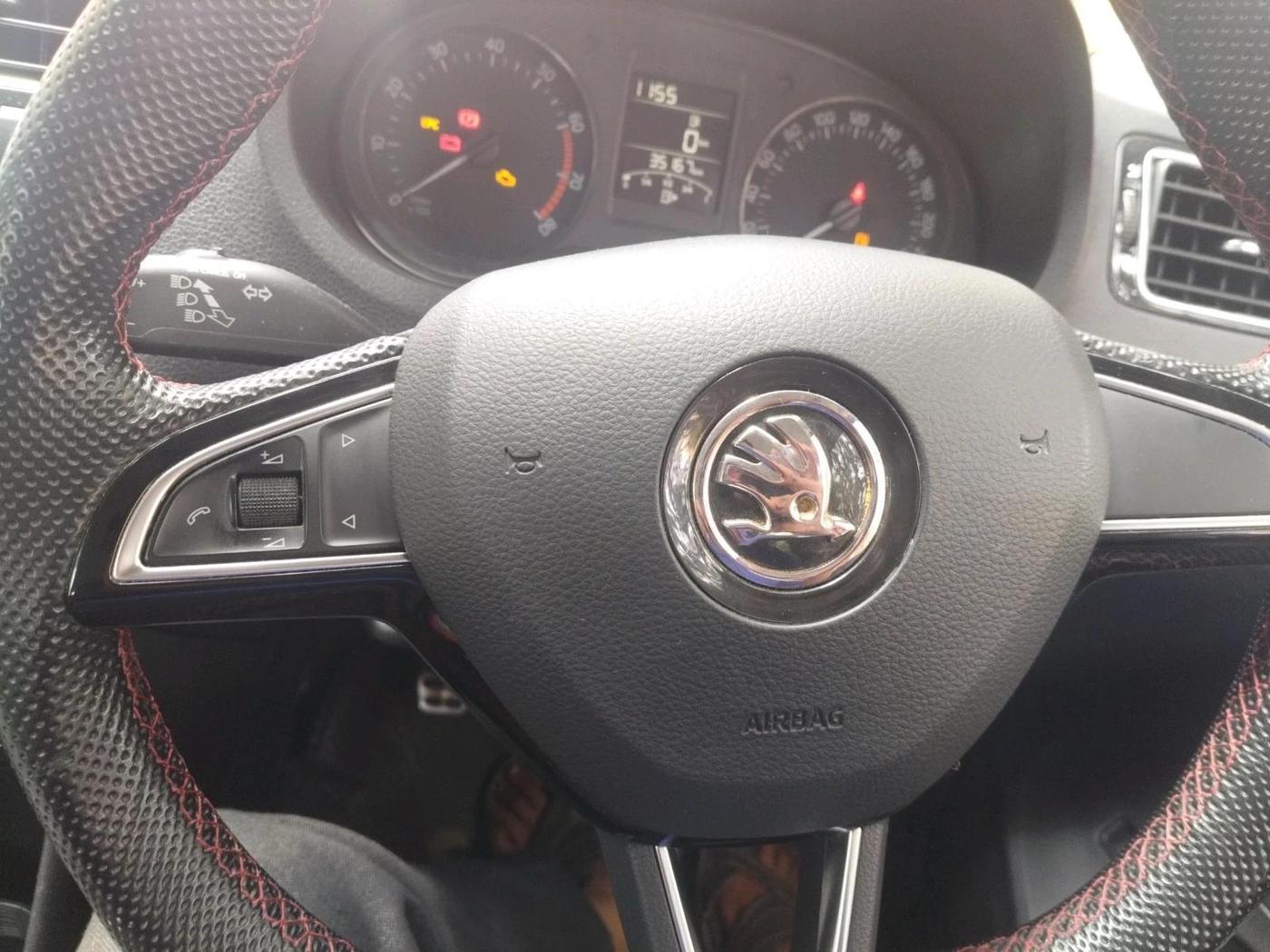 2019 Skoda Rapid STYLE 1.6 MPI, Petrol, Manual, 35,167 km, interior