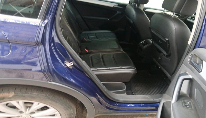 2017 Volkswagen TIGUAN COMFORTLINE TDI AT, Diesel, Automatic, 1,97,438 km, interior