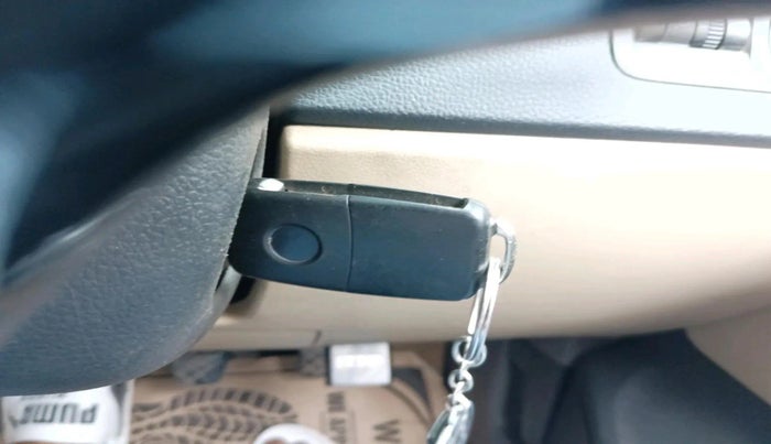 2014 Volkswagen Polo HIGHLINE DIESEL, Diesel, Manual, 1,33,940 km, interior