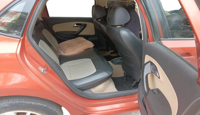 2014 Volkswagen Polo HIGHLINE DIESEL, Diesel, Manual, 1,33,940 km, interior