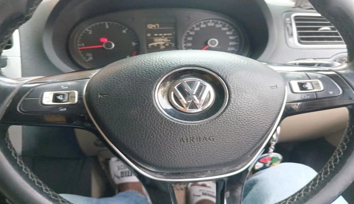 2014 Volkswagen Polo HIGHLINE DIESEL, Diesel, Manual, 1,33,940 km, interior