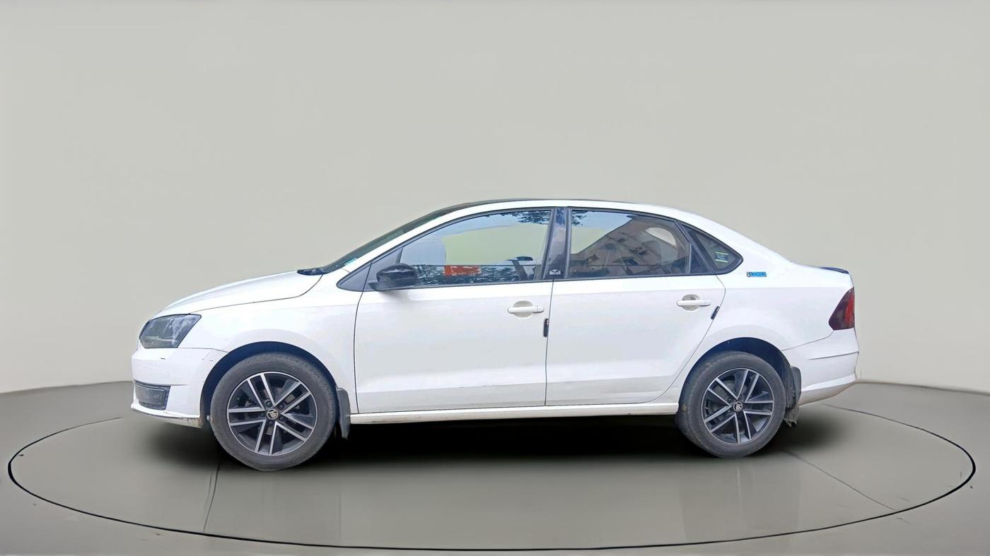 2019 Skoda Rapid STYLE 1.6 MPI AT, Petrol, Automatic, 1,27,000 km, exterior