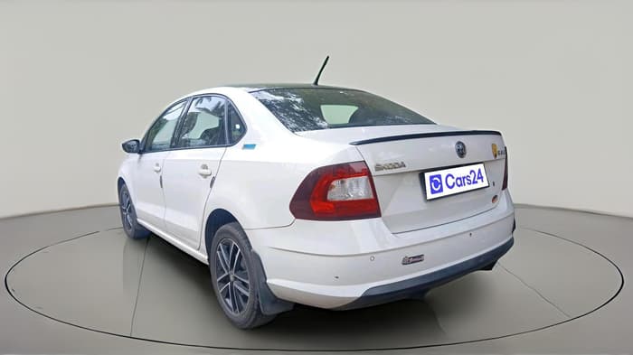 2019 Skoda Rapid STYLE 1.6 MPI AT, Petrol, Automatic, 1,27,000 km, exterior