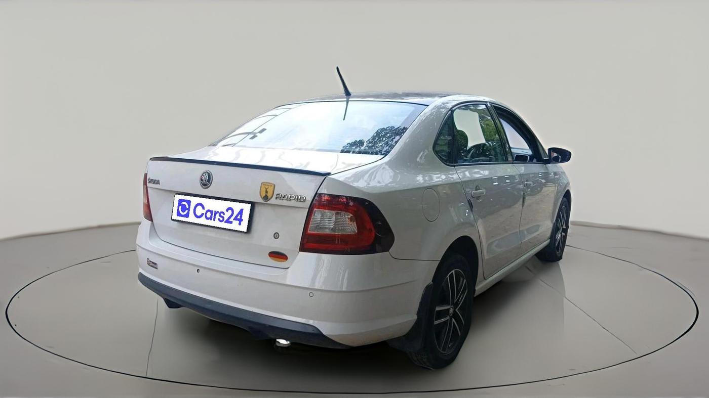 2019 Skoda Rapid STYLE 1.6 MPI AT, Petrol, Automatic, 1,27,000 km, exterior
