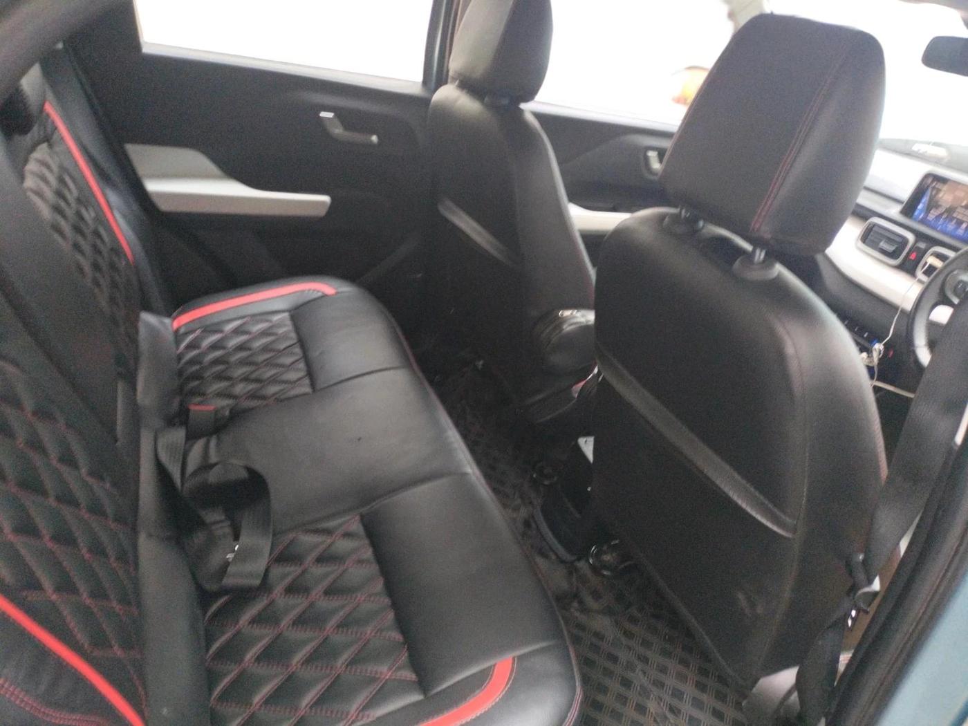 2024 Tata PUNCH Creative Dual Tone MT Sunroof, Petrol, Manual, 11,535 km, interior