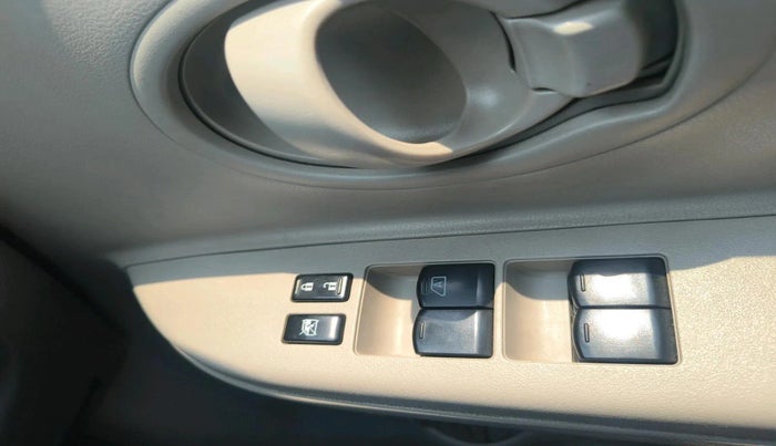 2014 Renault Pulse RXL DIESEL, Diesel, Manual, 56,145 km, interior