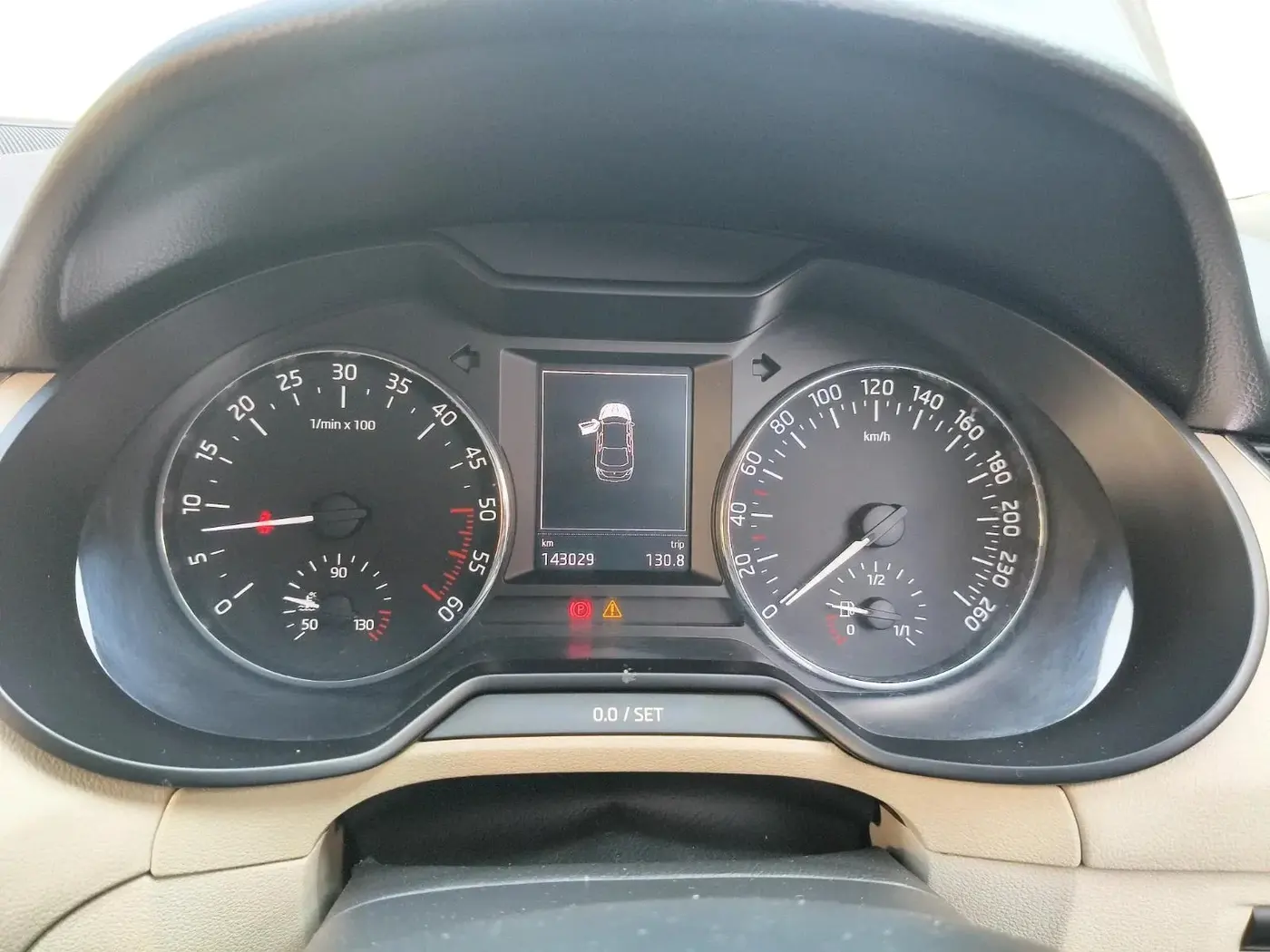 2014 Skoda Octavia AMBITION 2.0 TDI, Diesel, Manual, 1,43,029 km, interior