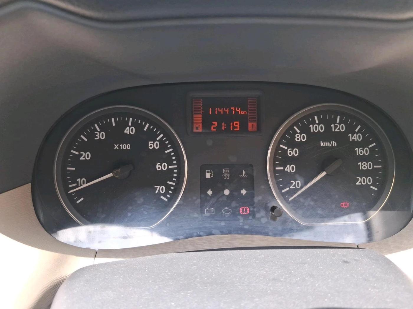 2014 Nissan Terrano XL D PLUS, Diesel, Manual, 1,14,474 km, interior