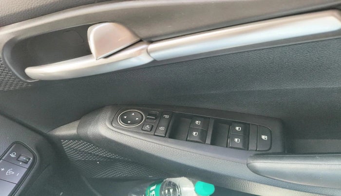 2020 KIA SELTOS HTK PLUS 1.5, Petrol, Manual, 30,169 km, interior