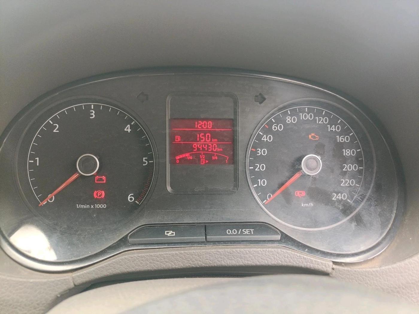 2014 Volkswagen Vento HIGHLINE DIESEL 1.6, Diesel, Manual, 94,430 km, interior