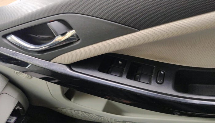 2022 Tata NEXON XZA PLUS (O) PETROL, Petrol, Automatic, 10,35,000 km, interior