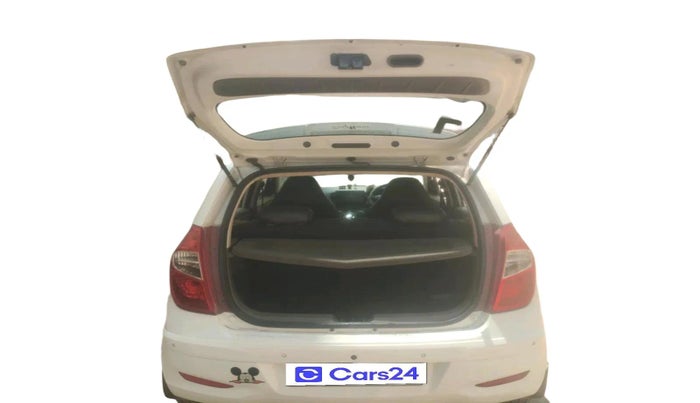 2012 Hyundai i20 ASTA 1.4 AT, Petrol, Automatic, 1,28,280 km, exterior